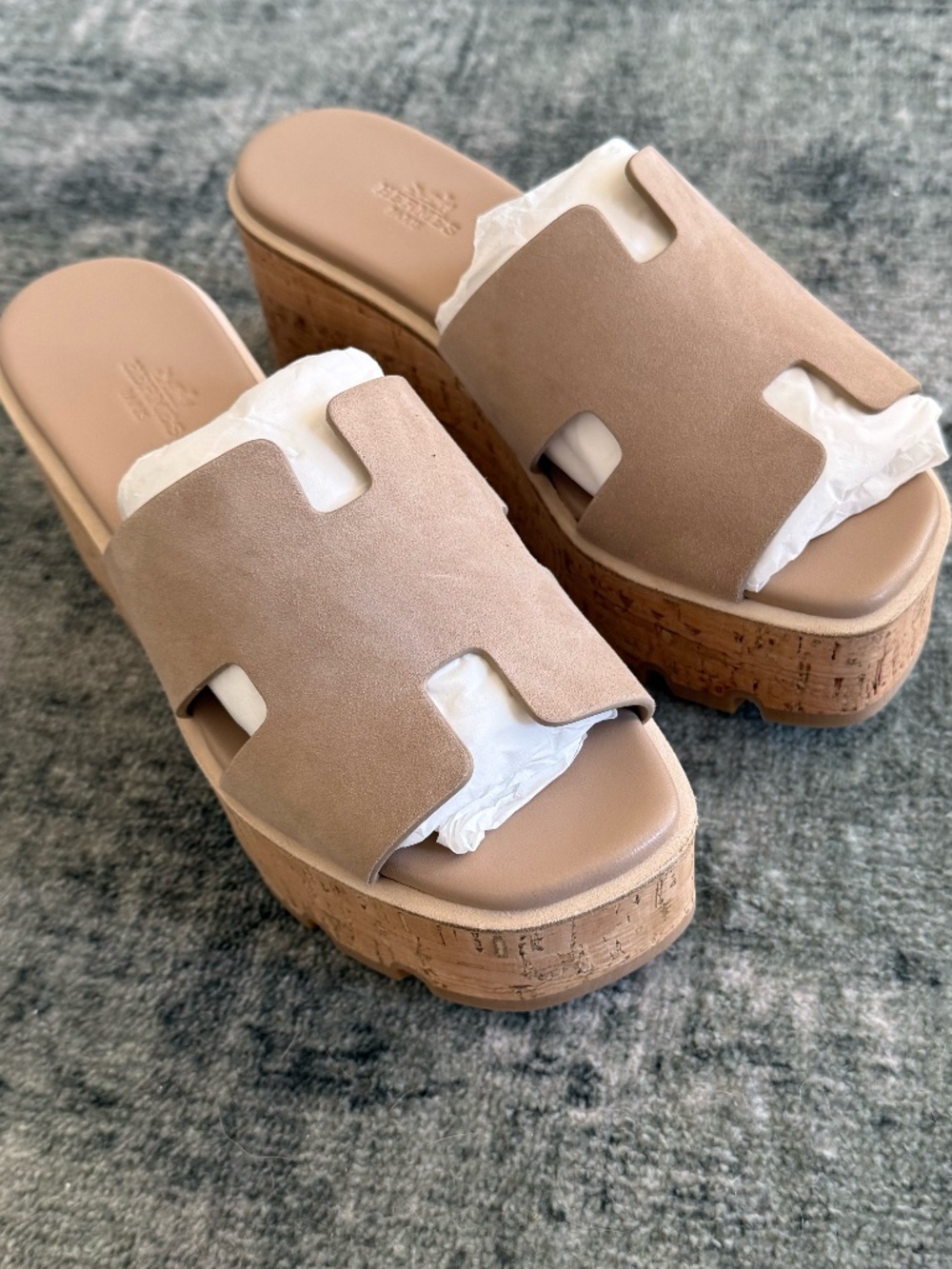 Hermès Womens Eze 30 Sandal - Velvet Goatskin Size 37 Beige Camel